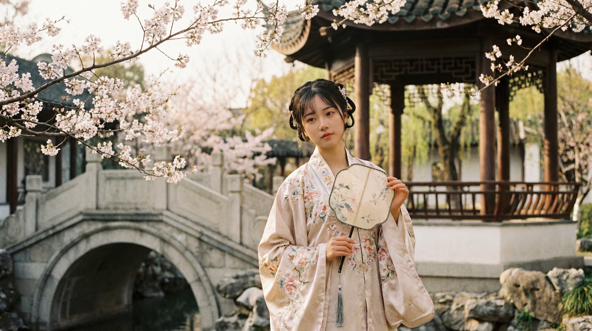 狠狠撸古风视频